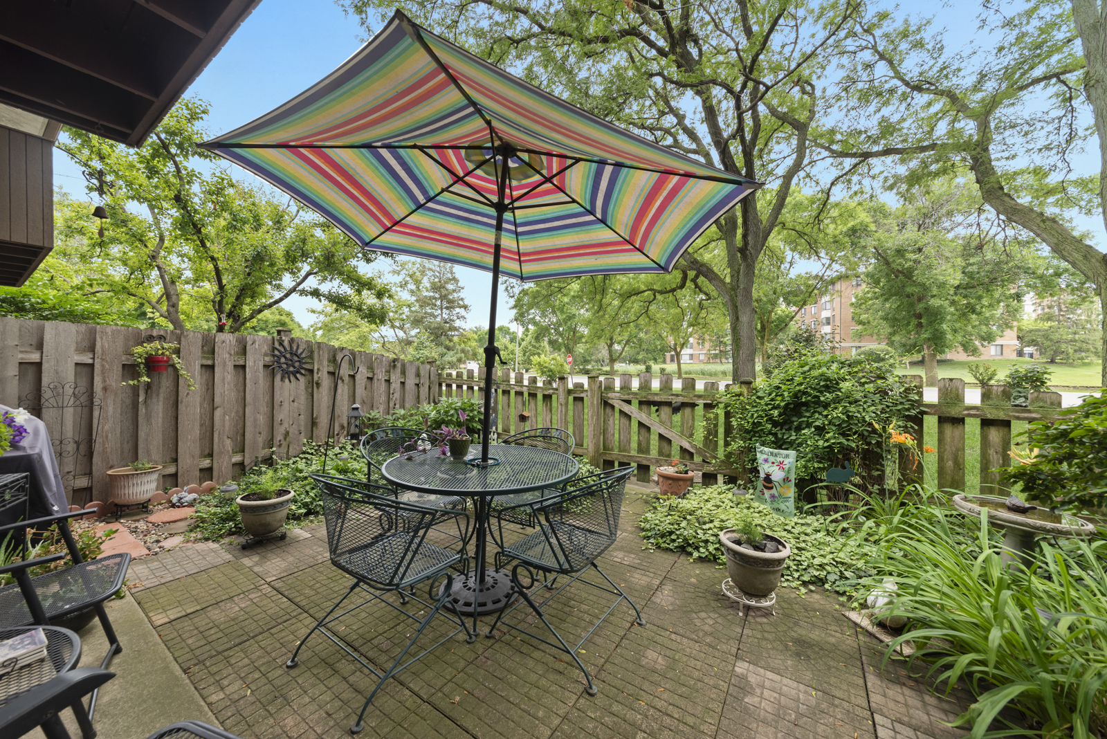 485 Raintree Court #B, Glen Ellyn, IL 60137