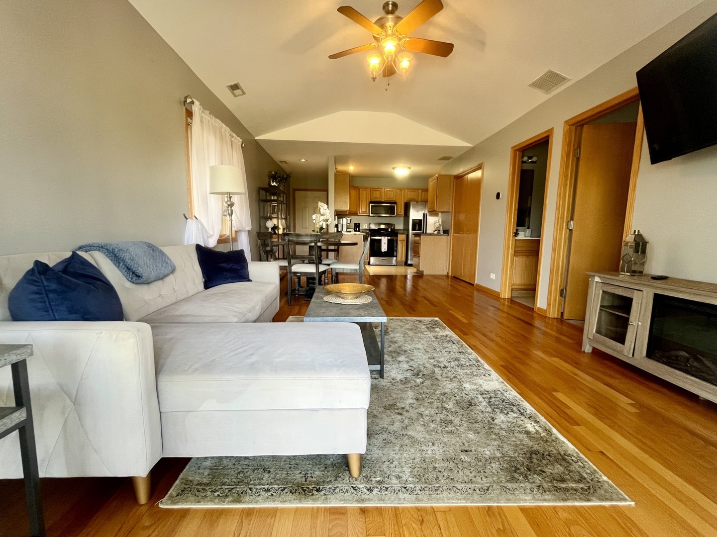 10620 S CENTRAL Avenue #3A, Chicago Ridge, IL 60415