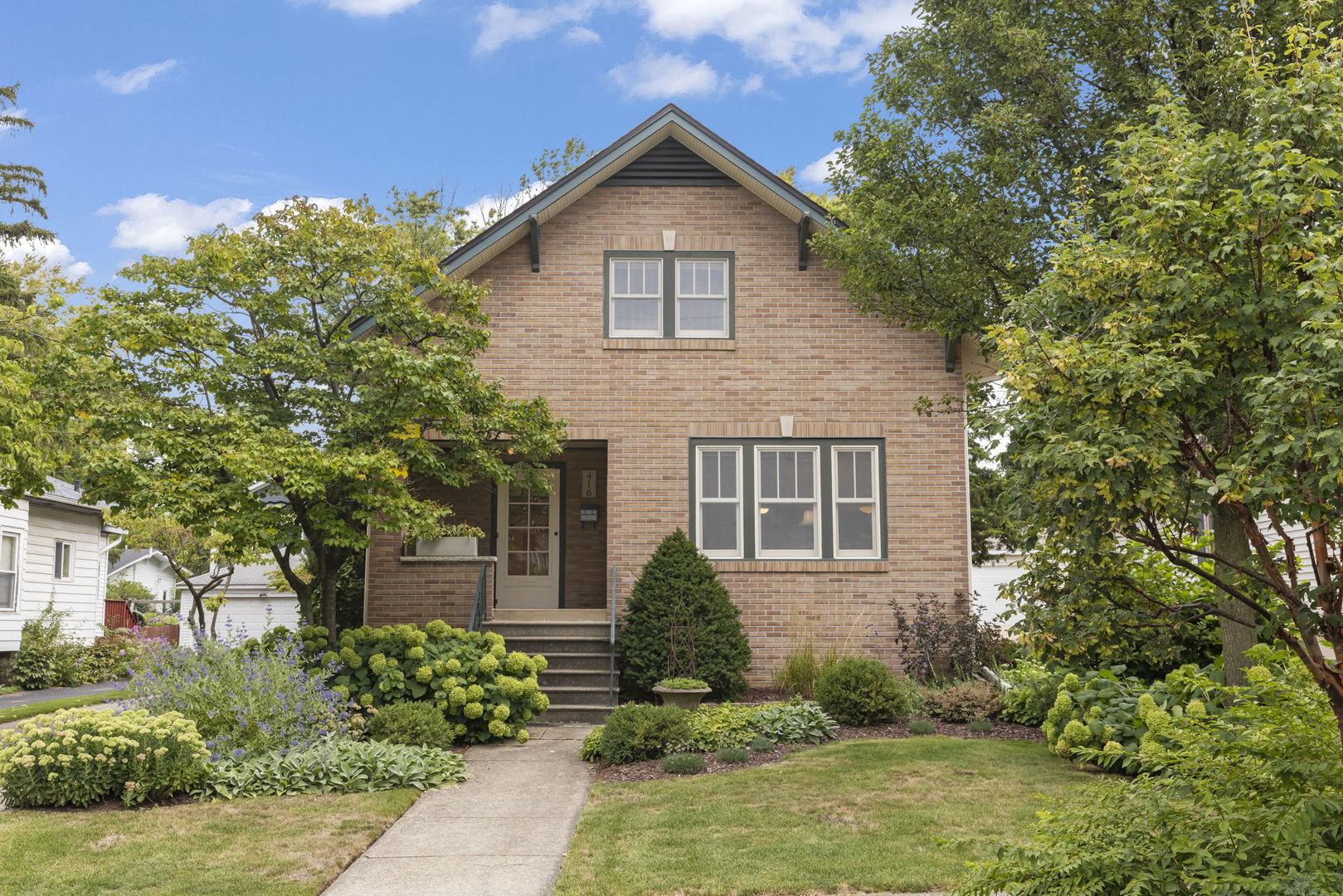 416 Anthony Street, Glen Ellyn, IL 60137