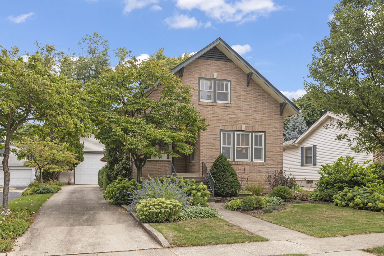 416 Anthony Street, Glen Ellyn, IL 60137