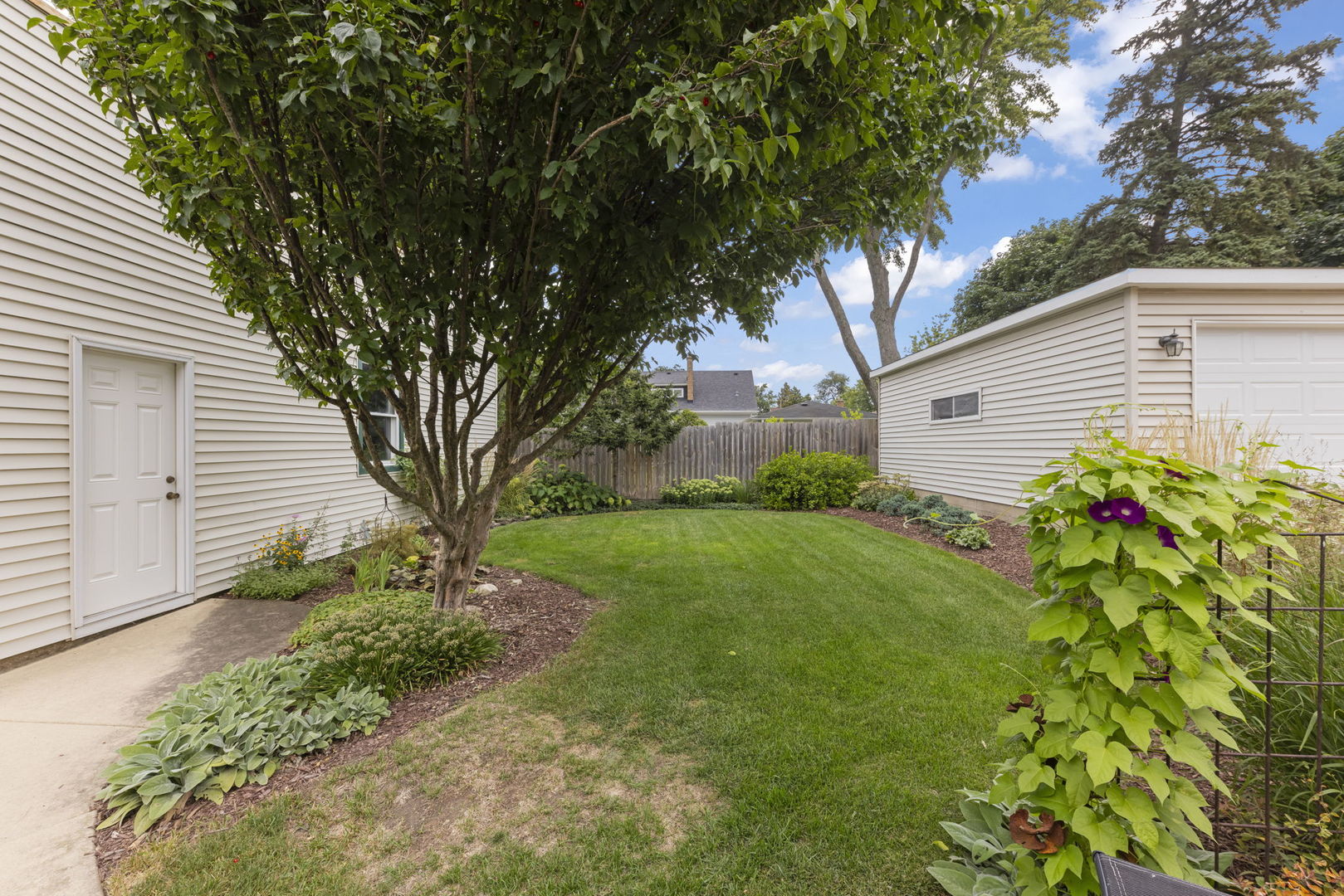 416 Anthony Street, Glen Ellyn, IL 60137