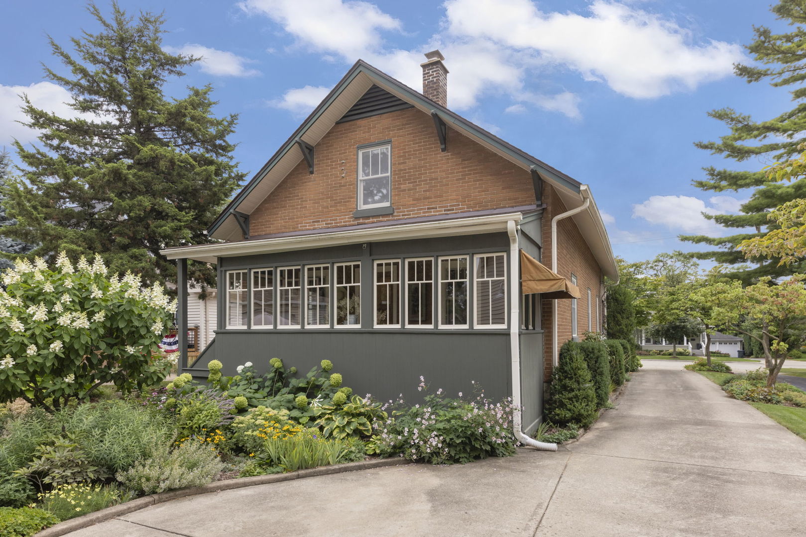 416 Anthony Street, Glen Ellyn, IL 60137