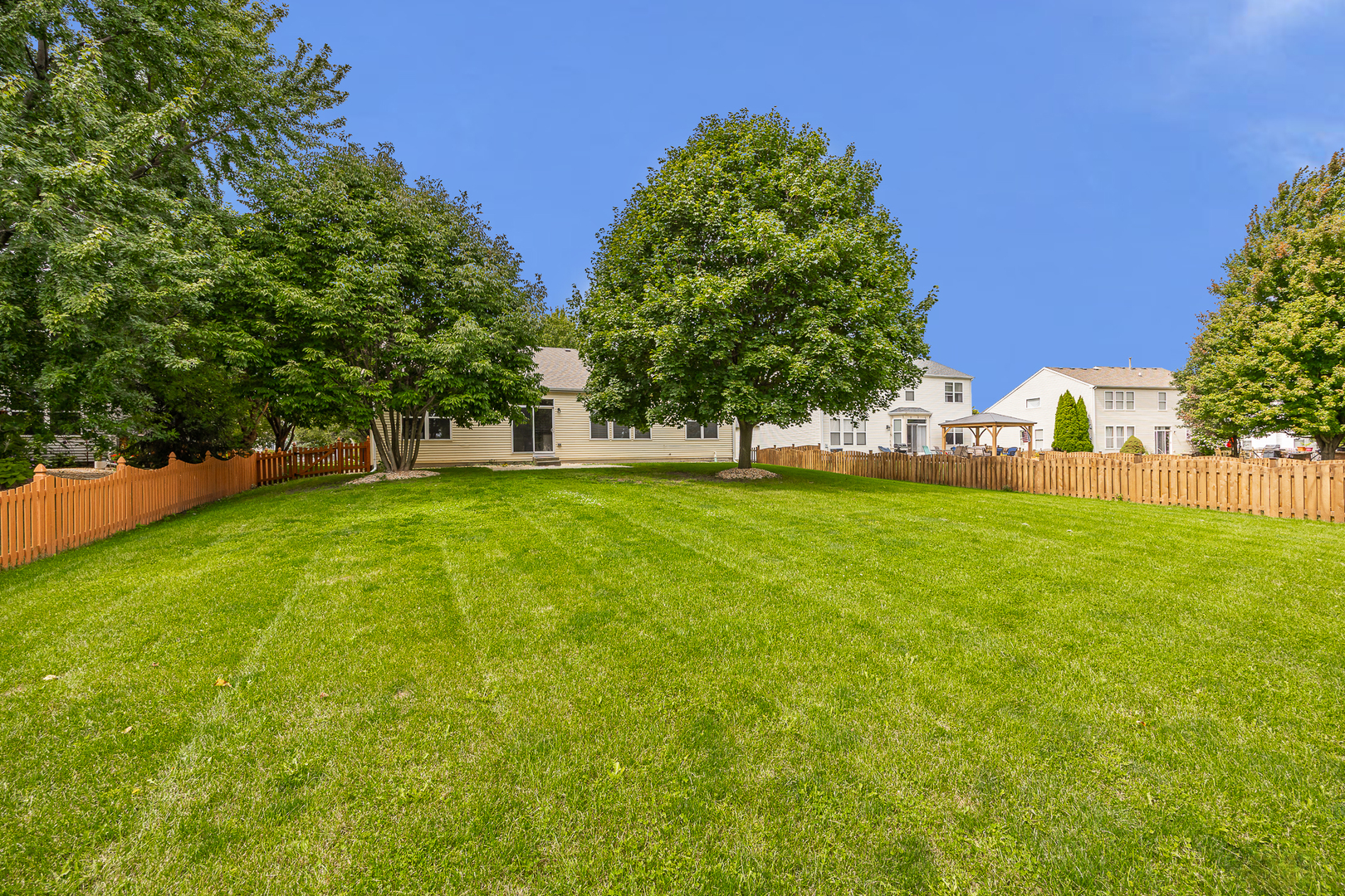 11723 S Heritage Meadows Drive, Plainfield, IL 60585
