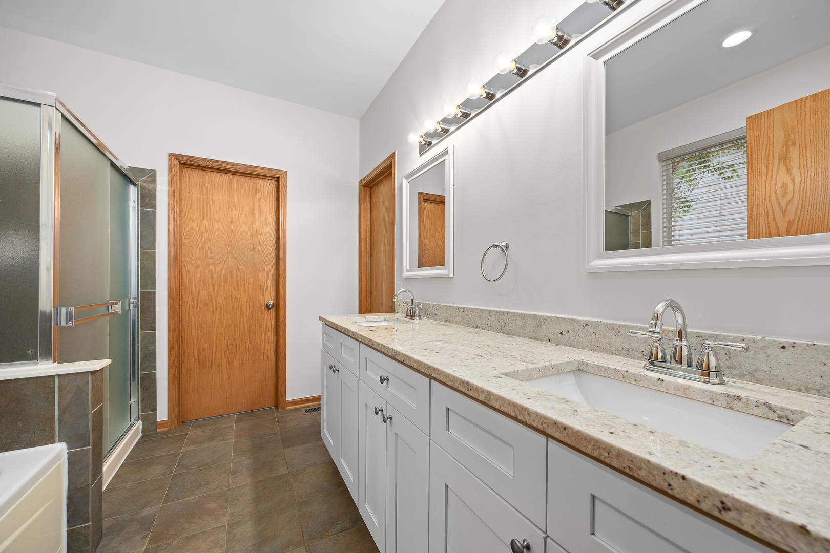 11723 S Heritage Meadows Drive, Plainfield, IL 60585