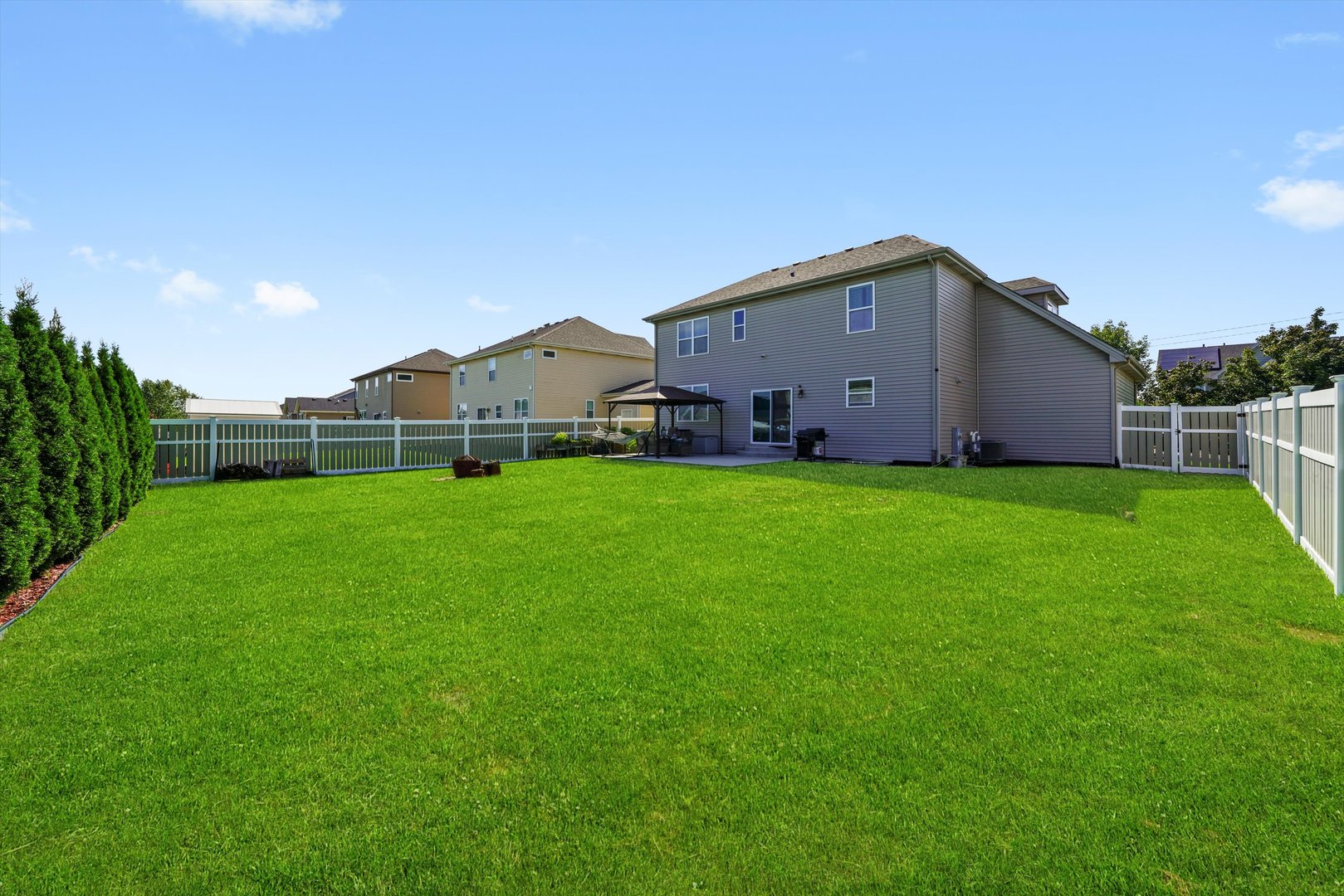749 N Misty Ridge Drive, Romeoville, IL 60446