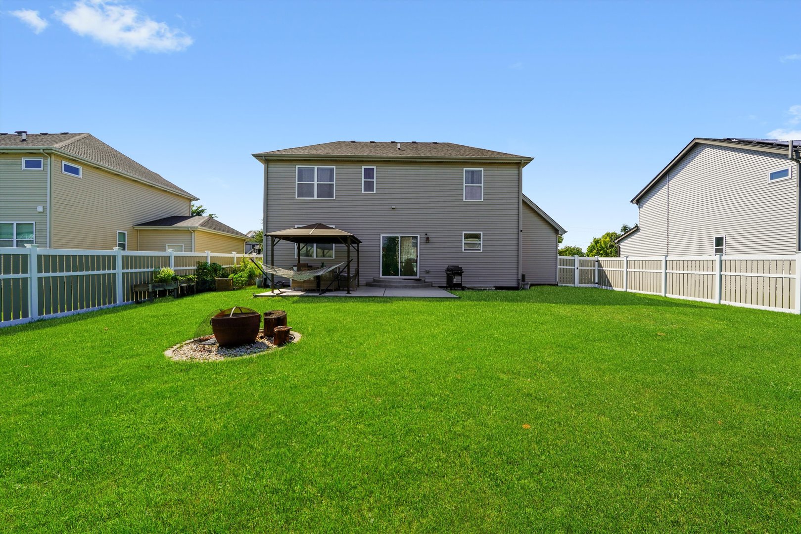 749 N Misty Ridge Drive, Romeoville, IL 60446