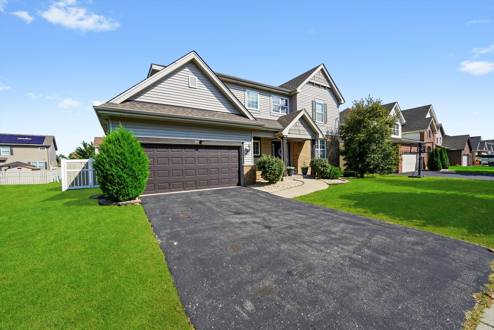 749 N Misty Ridge Drive, Romeoville, IL 60446
