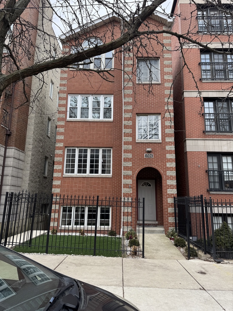 1506 N Bosworth Avenue #1, Chicago, IL 60642