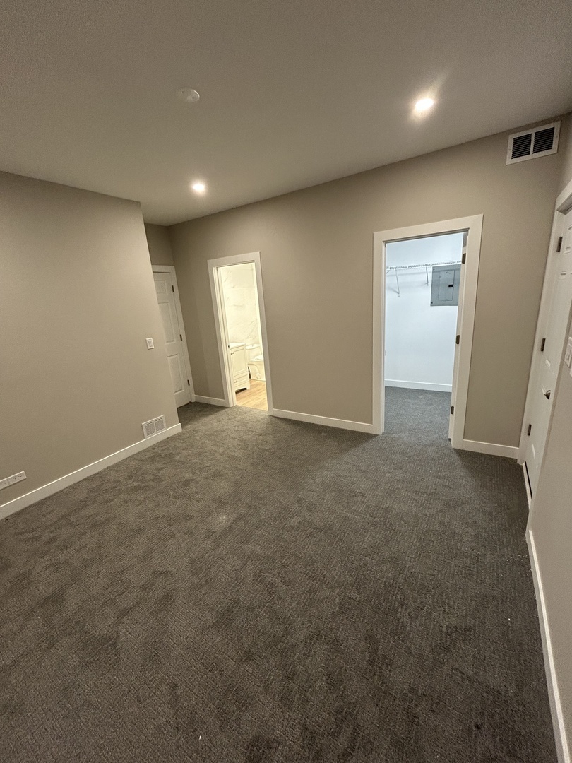 1506 N Bosworth Avenue #1, Chicago, IL 60642