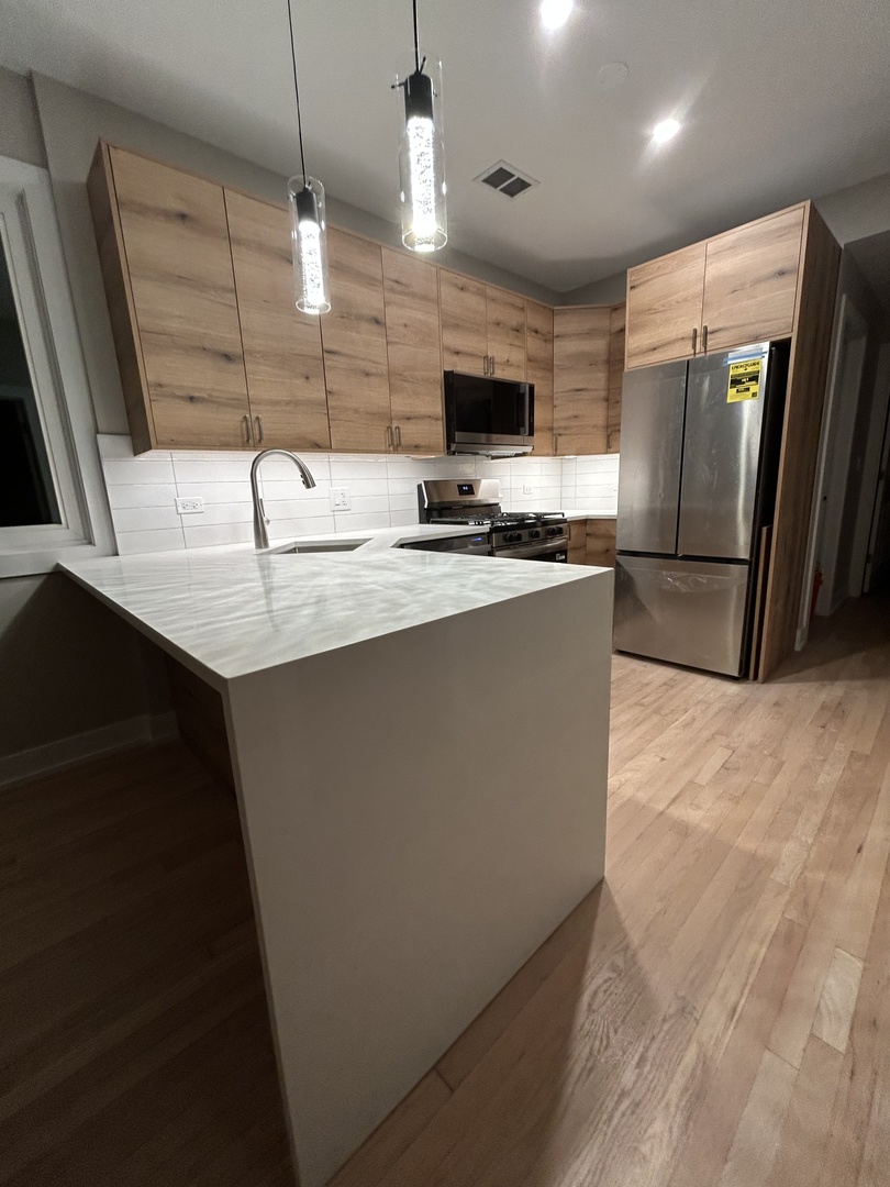 1506 N Bosworth Avenue #1, Chicago, IL 60642