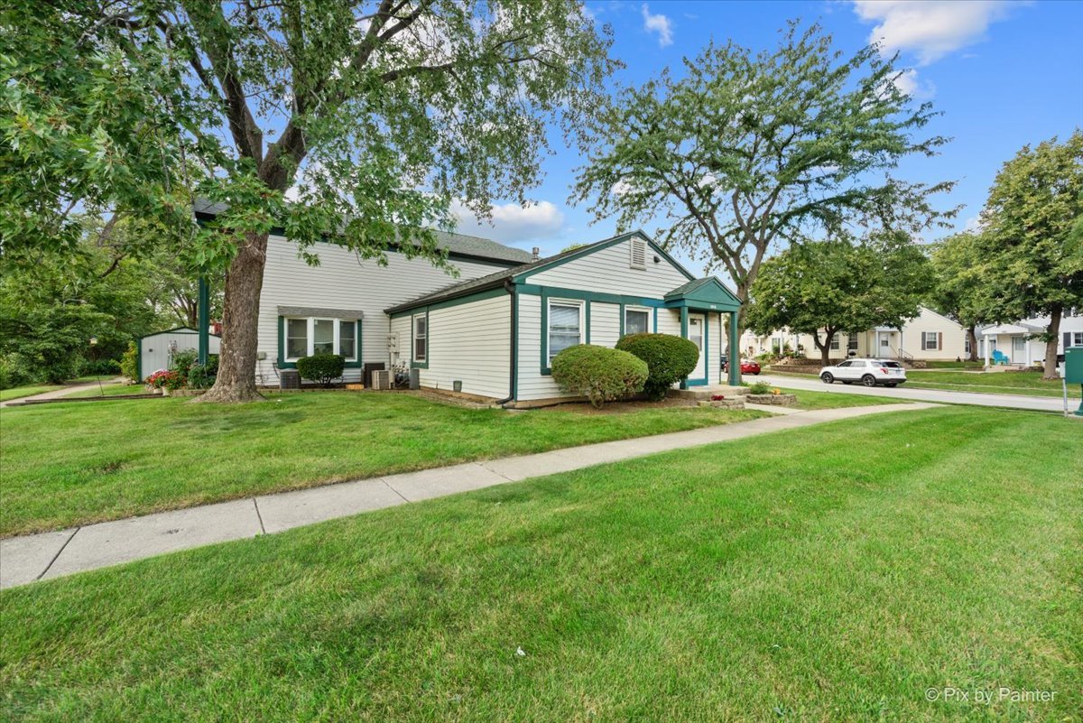 509 Darlene Lane #A, Glendale Heights, IL 60139