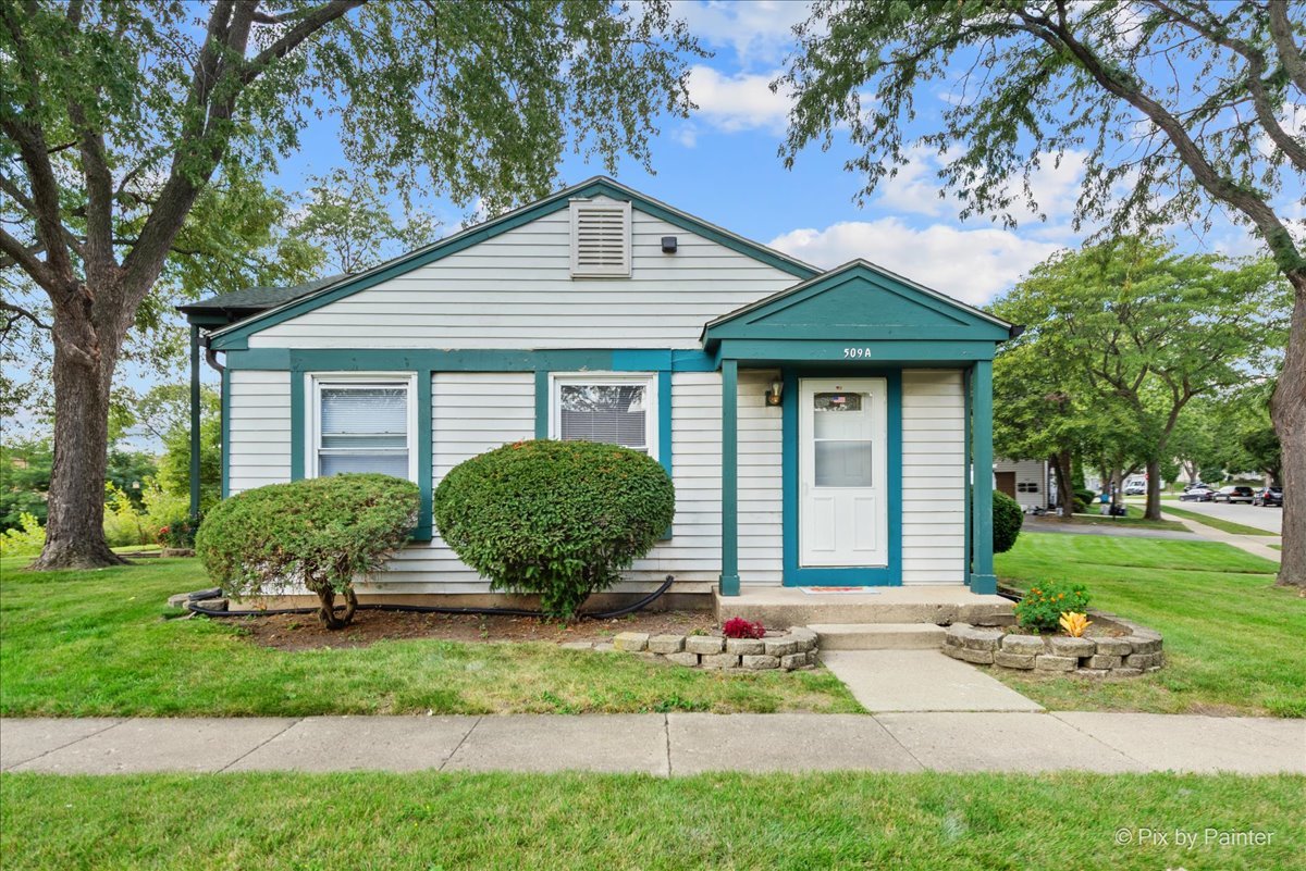 509 Darlene Lane #A, Glendale Heights, IL 60139