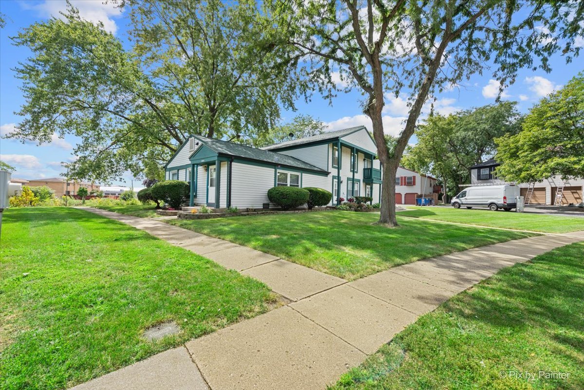 509 Darlene Lane #A, Glendale Heights, IL 60139