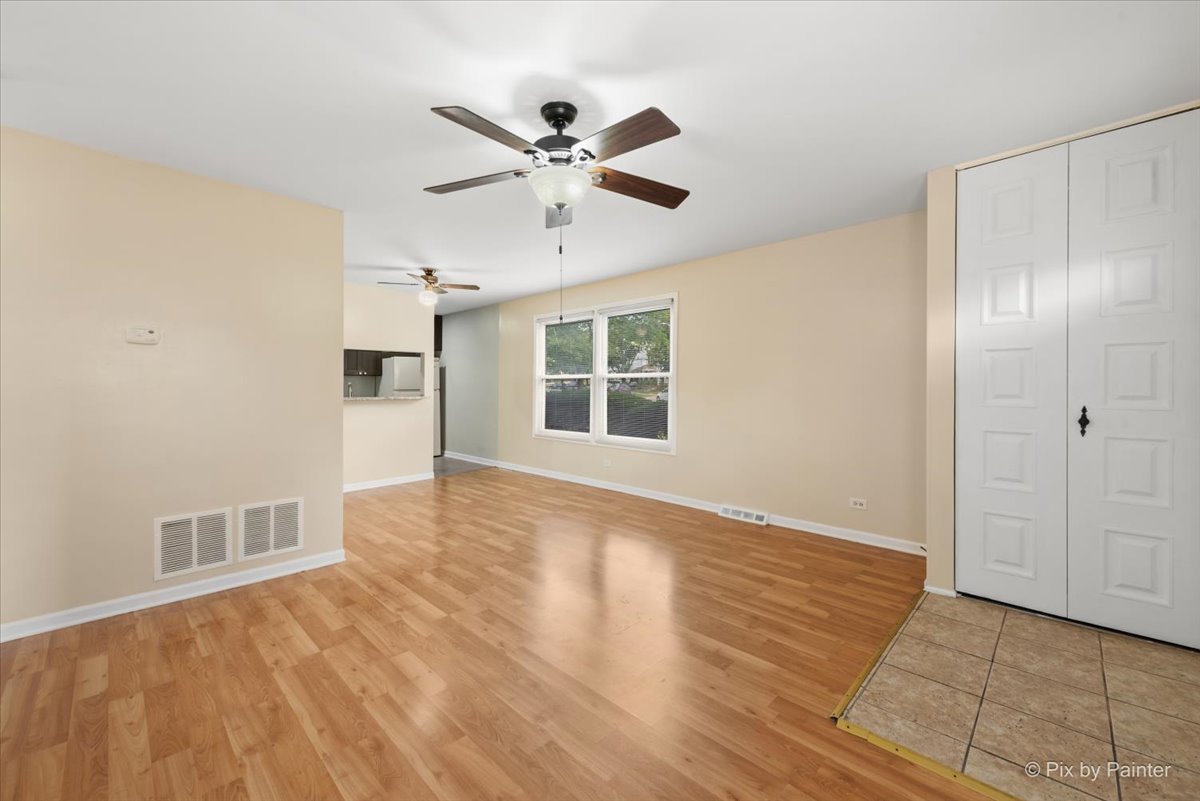 509 Darlene Lane #A, Glendale Heights, IL 60139