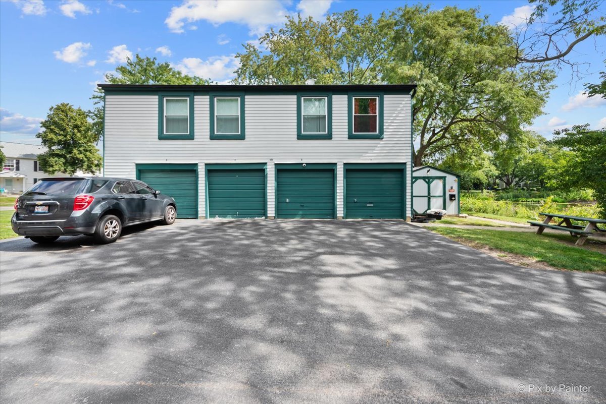509 Darlene Lane #A, Glendale Heights, IL 60139