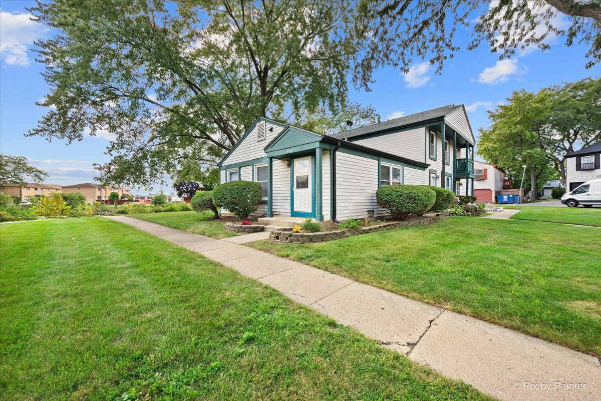 509 Darlene Lane #A, Glendale Heights, IL 60139