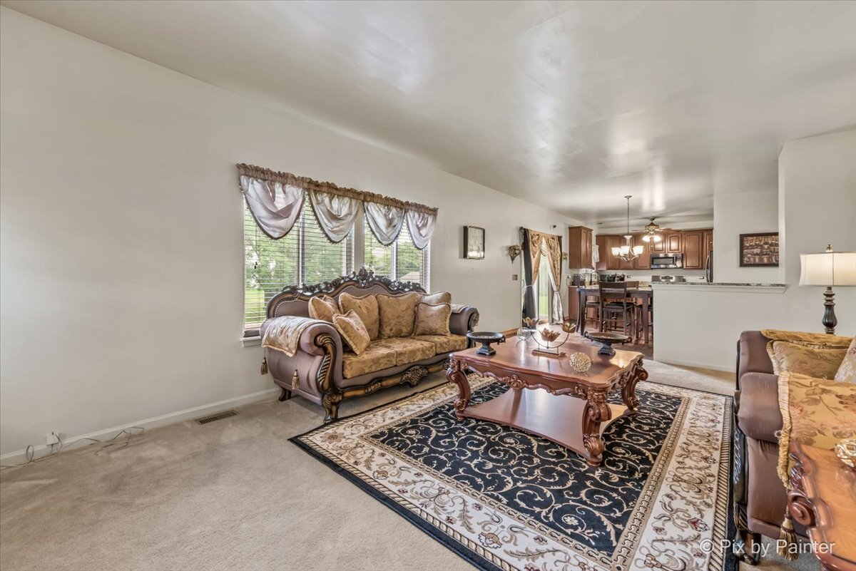 5485 Avalon Lane, Lake In The Hills, IL 60156