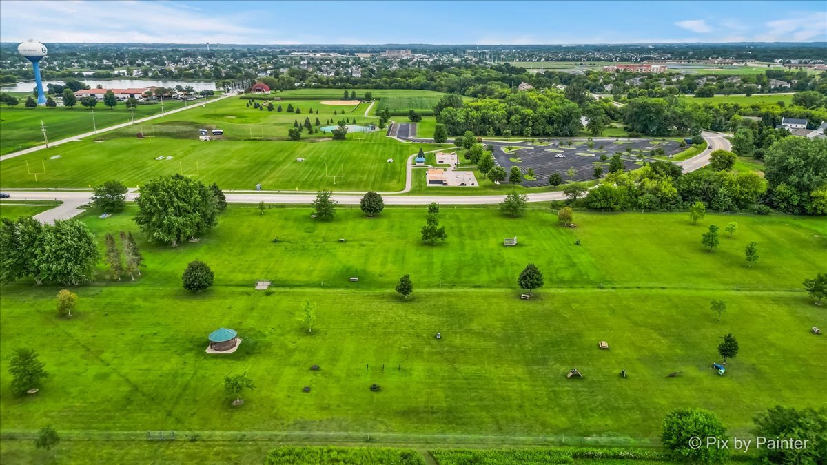 5485 Avalon Lane, Lake In The Hills, IL 60156