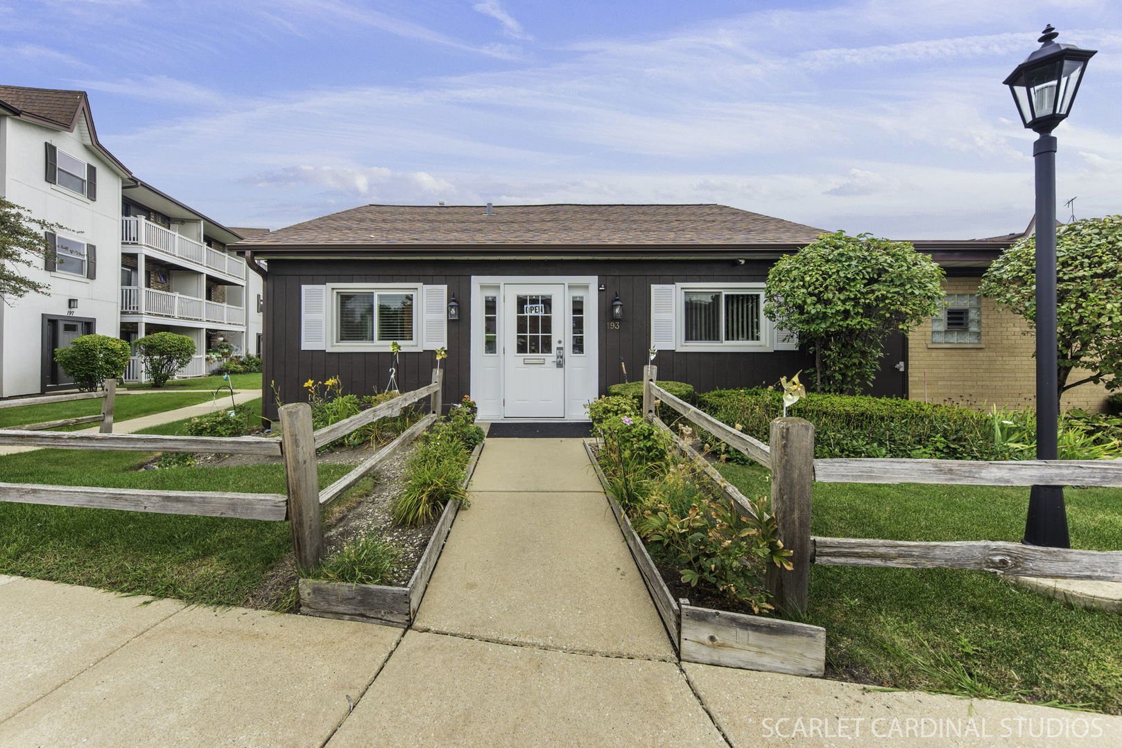285 Gregory Street #10, Aurora, IL 60504