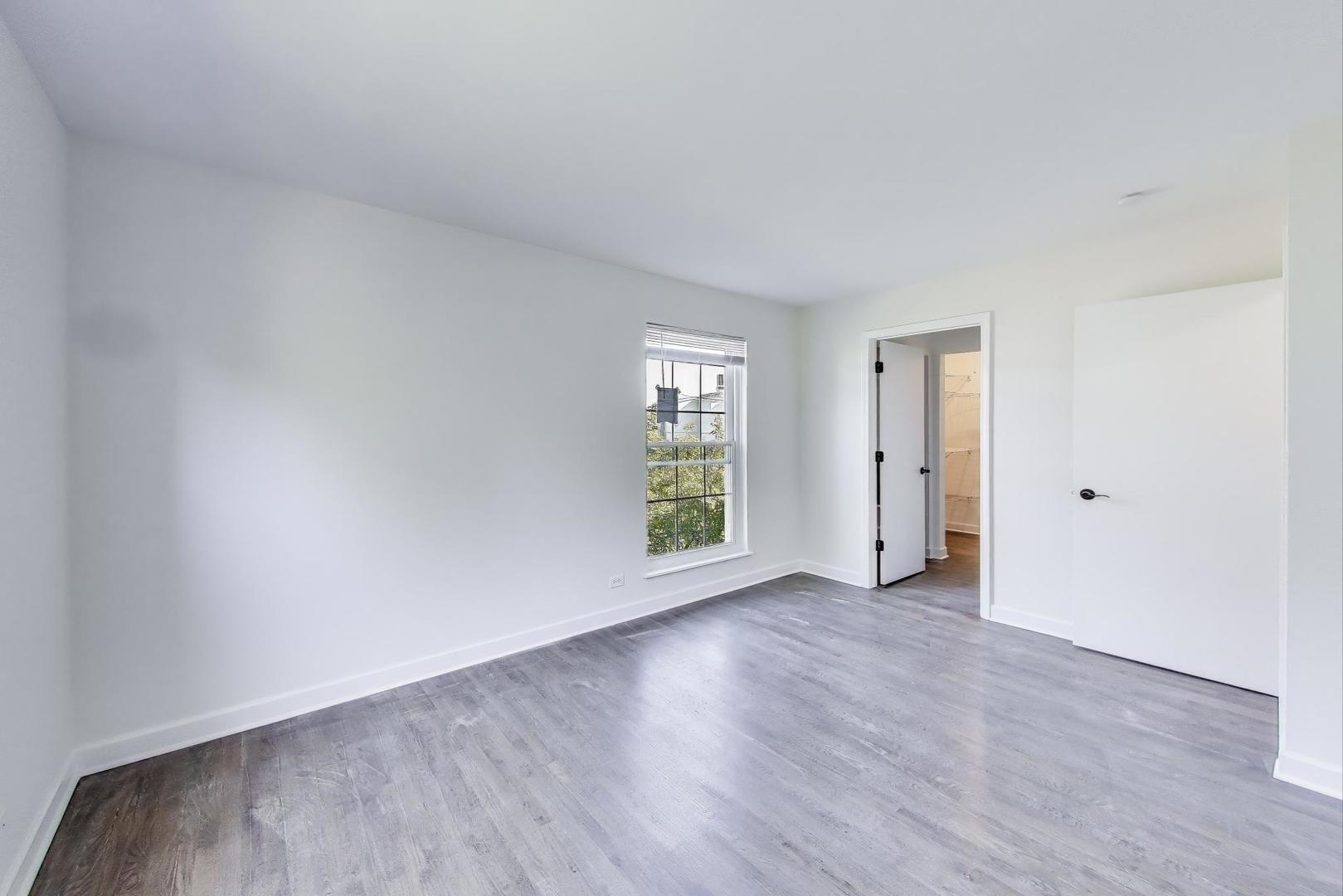 5300 Carriageway Drive #302, Rolling Meadows, IL 60008