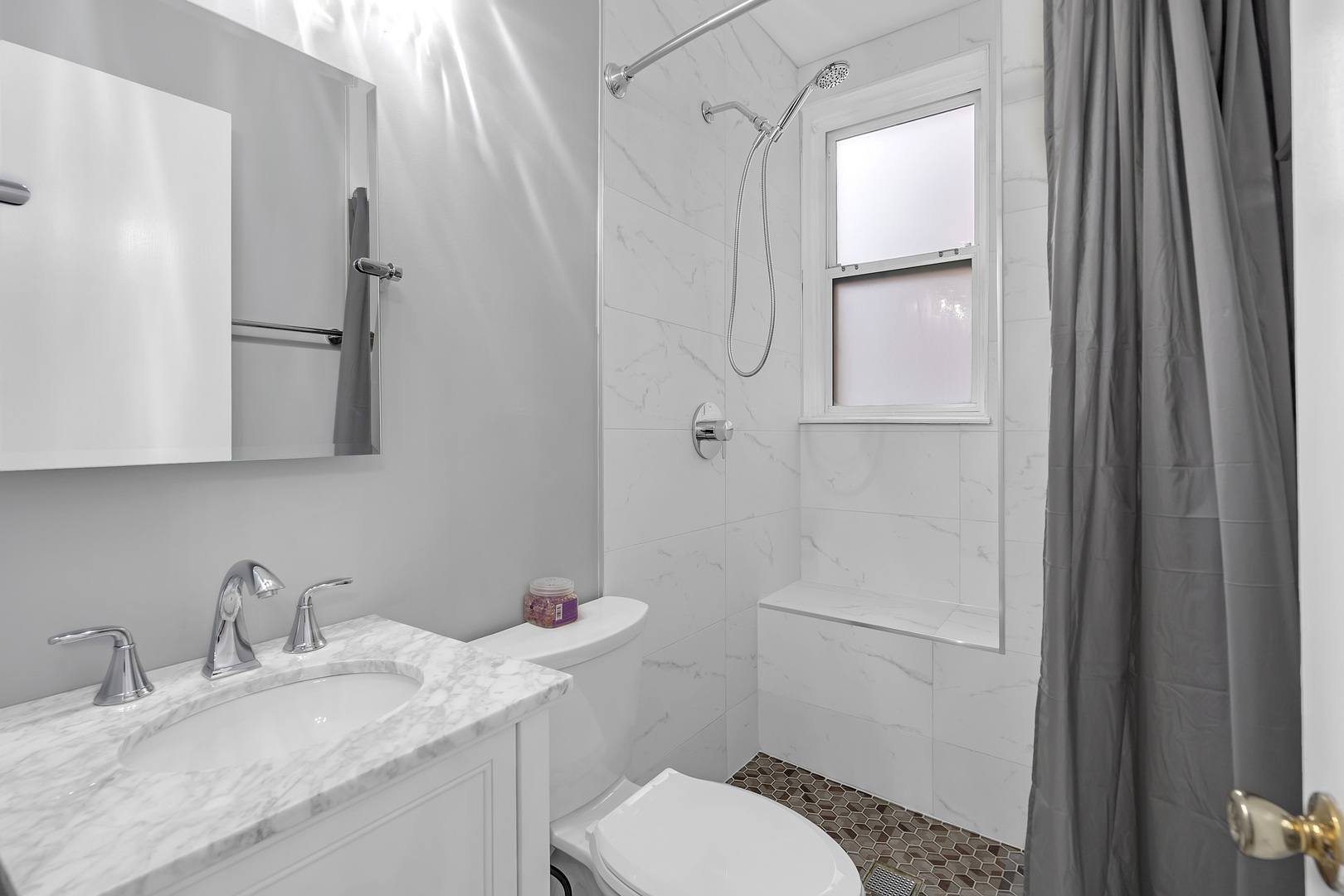 3750 N Lake Shore Drive #2C, Chicago, IL 60613
