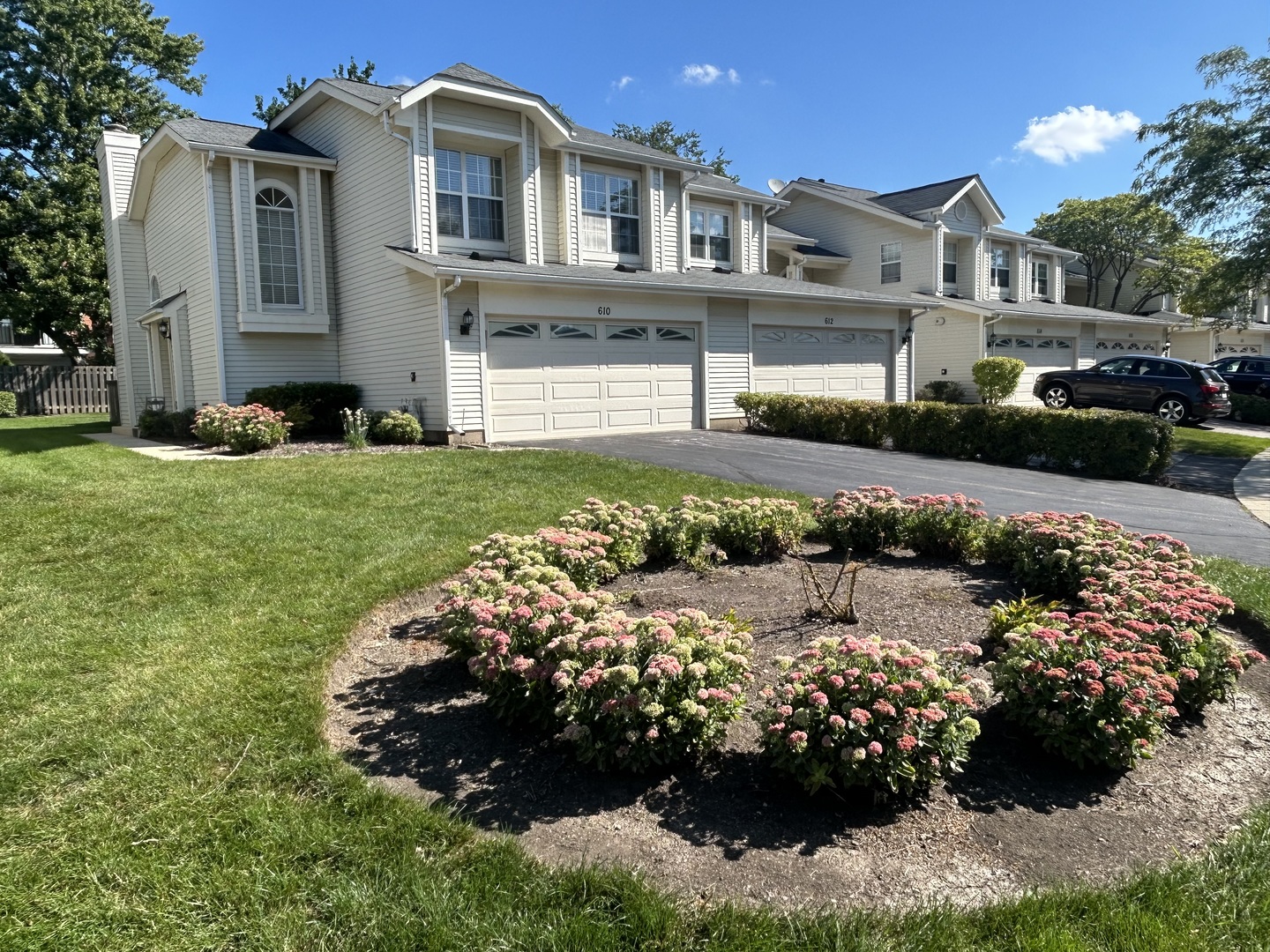 610 Sturnbridge Lane, Schaumburg, IL 60173