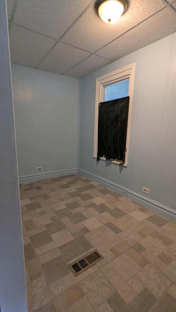 714 Glen Rock Avenue #1, Waukegan, IL 60085