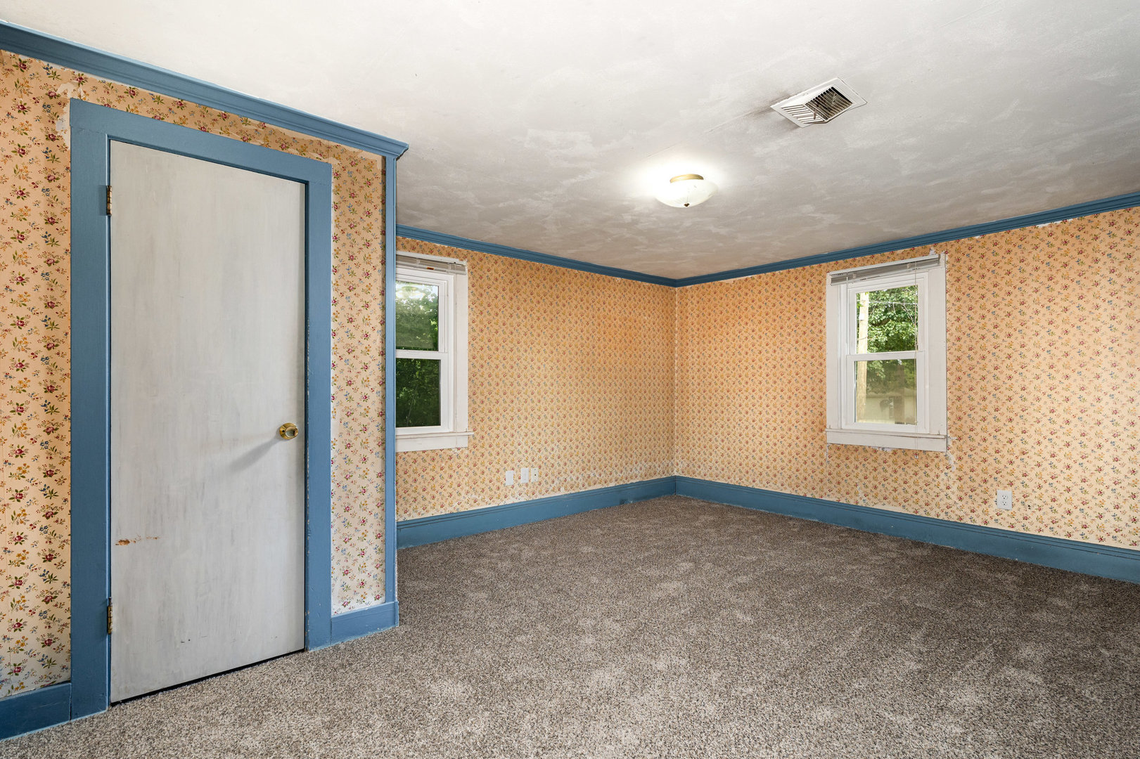 6N118 Hillside Drive, St. Charles, IL 60175