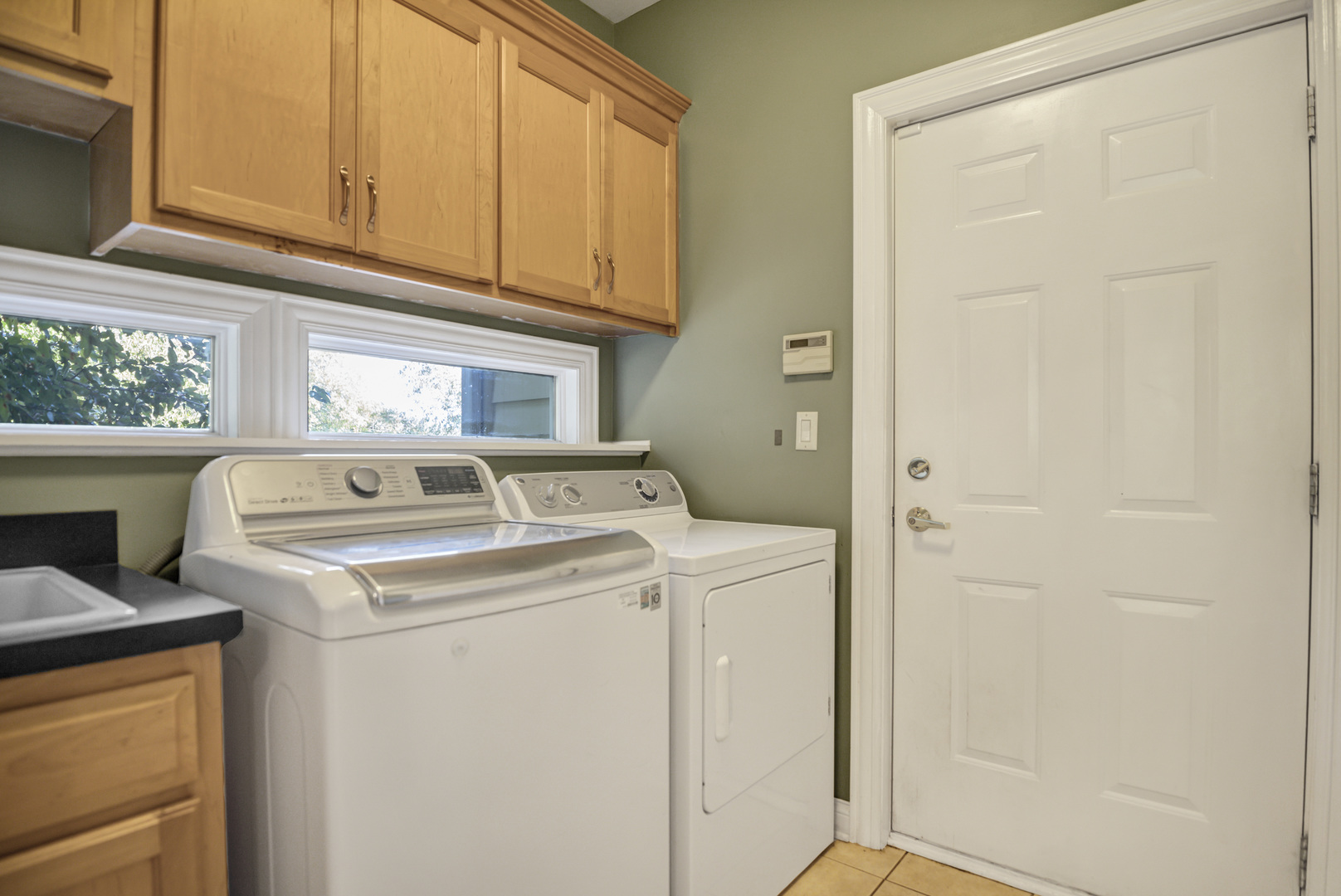 37W004 Ridgewood Drive, St. Charles, IL 60175
