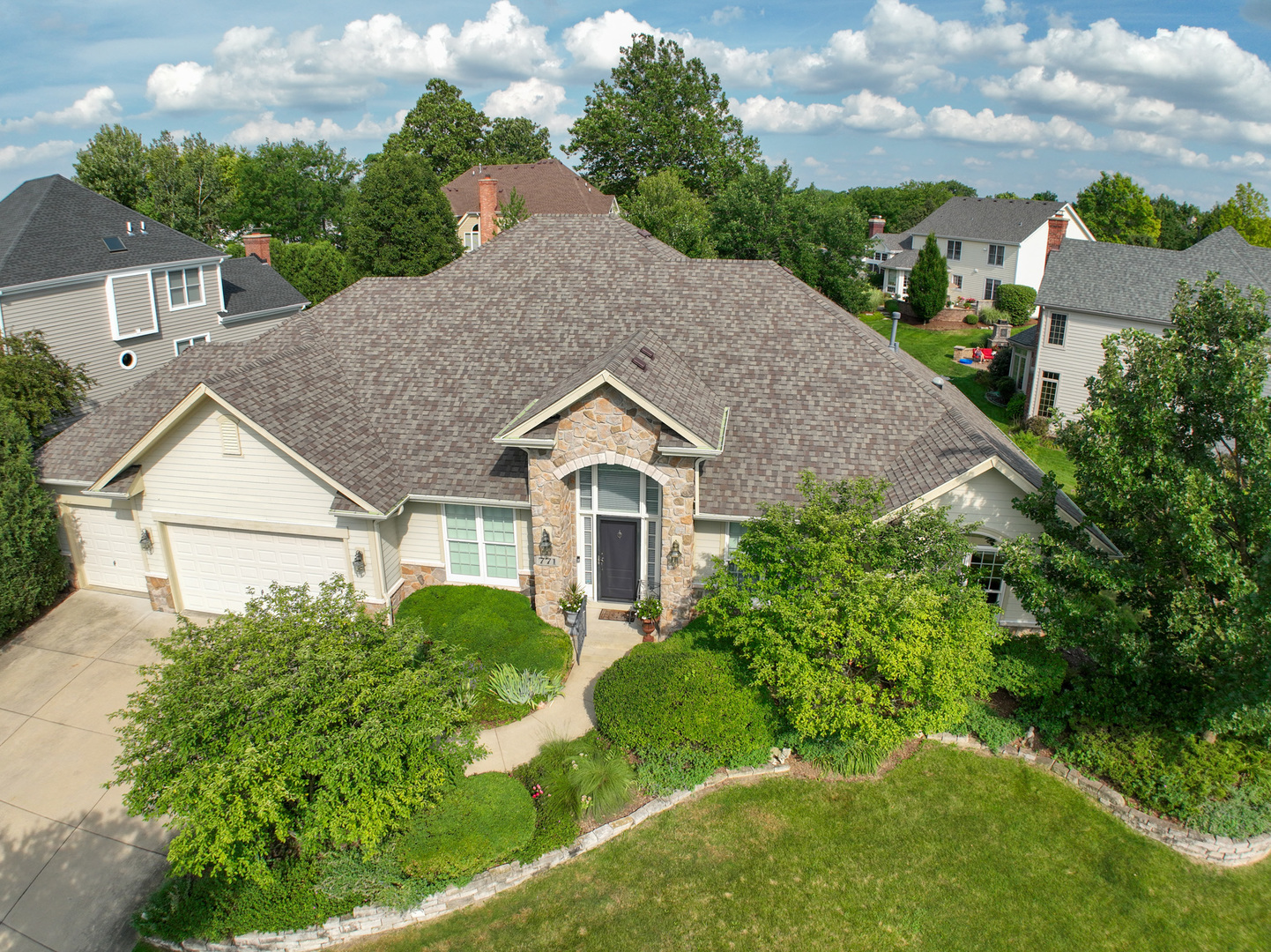 771 Fox Run Drive, Geneva, IL 60134