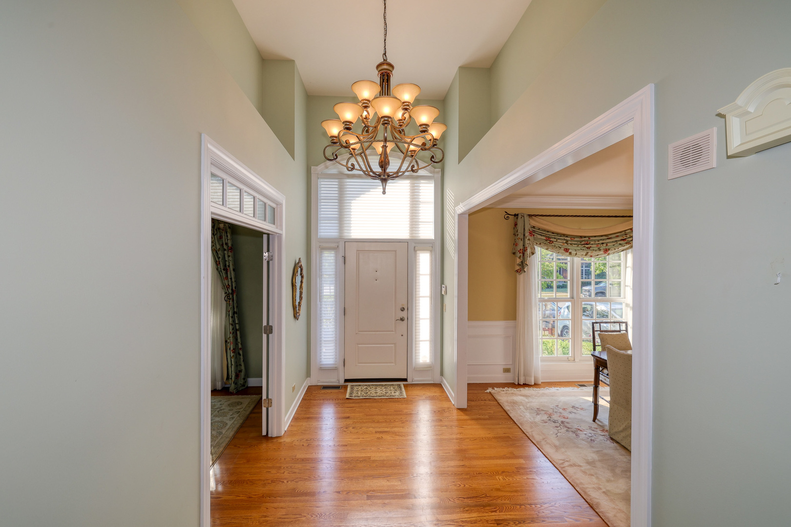 771 Fox Run Drive, Geneva, IL 60134