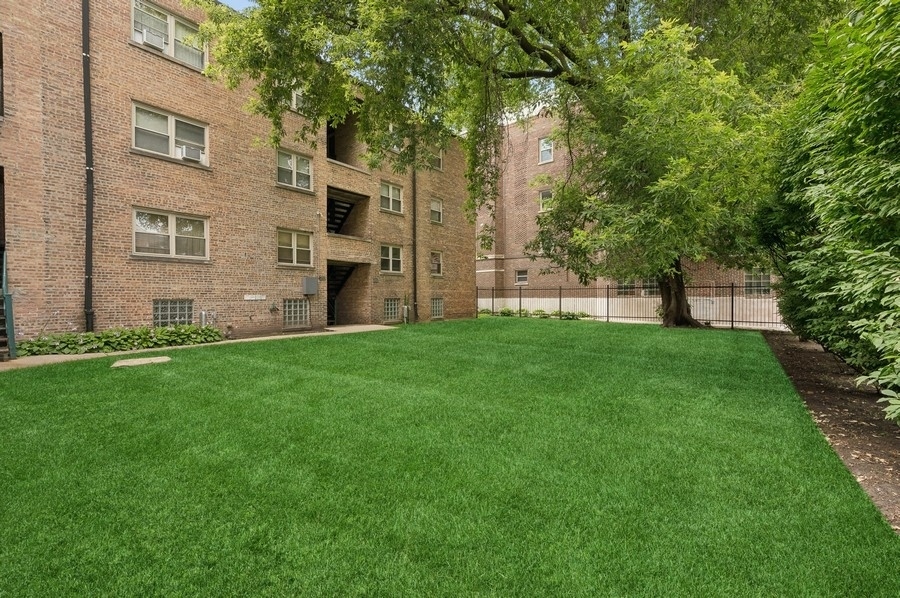 205 Custer Avenue #1, Evanston, IL 60202