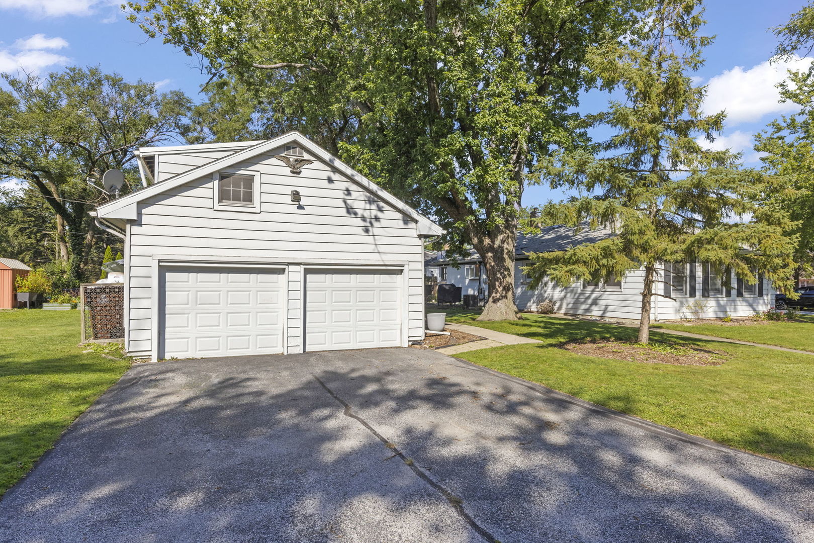2441 Spruce Road, Homewood, IL 60430