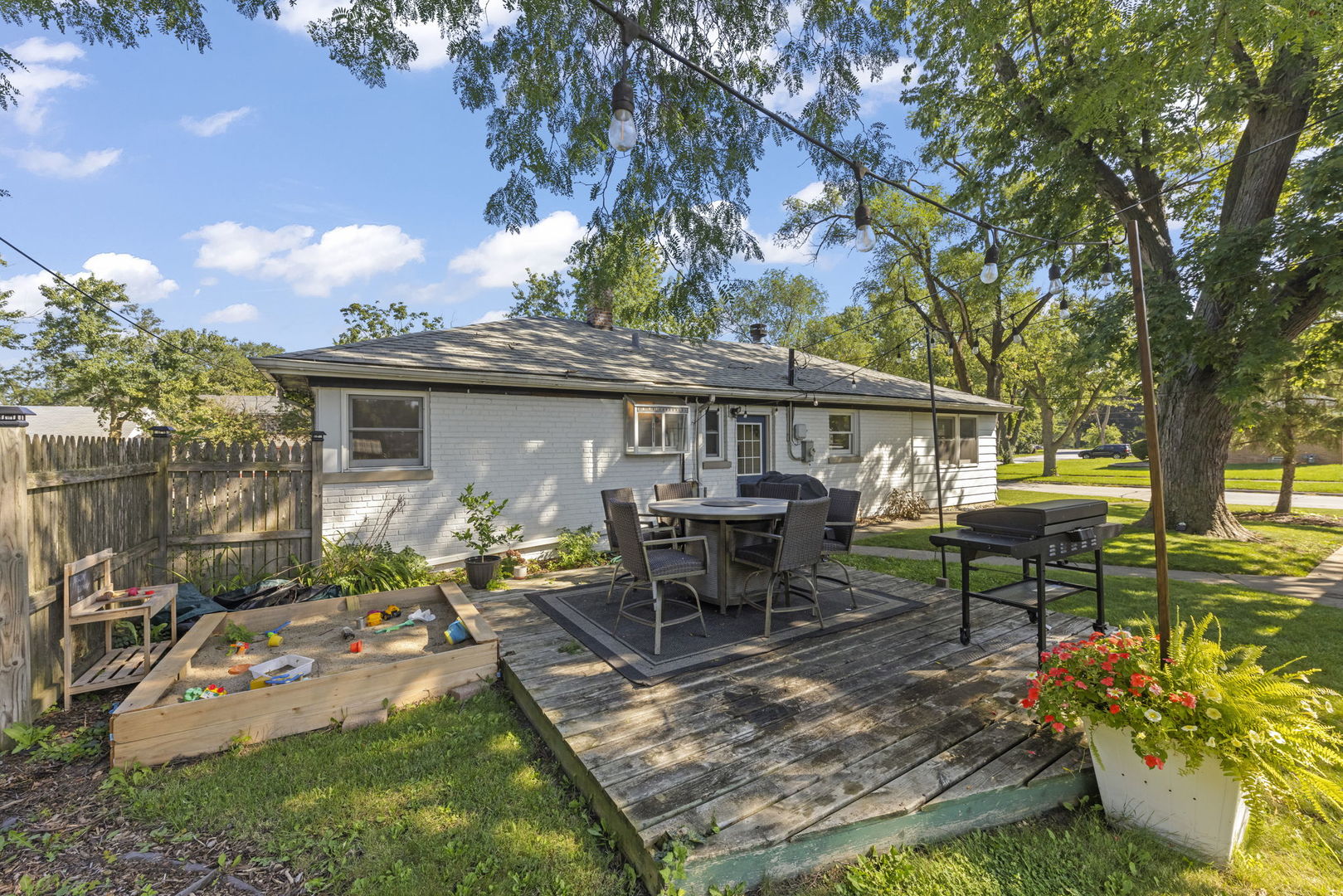 2441 Spruce Road, Homewood, IL 60430