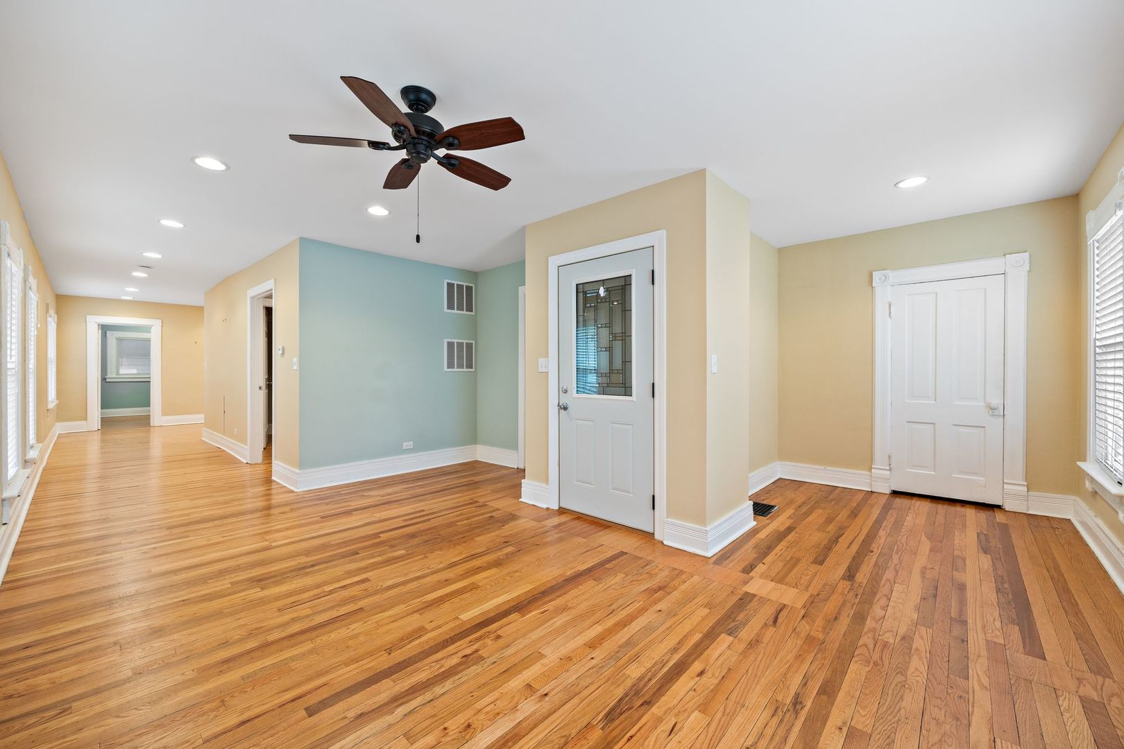 509 W Main Street, West Dundee, IL 60118