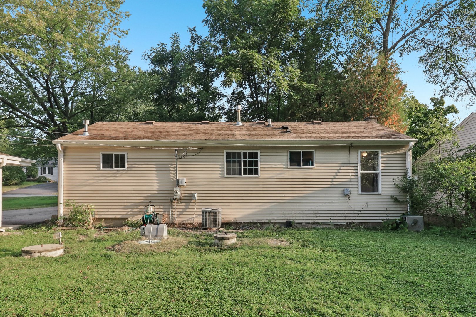819 Southside Avenue, McHenry, IL 60051