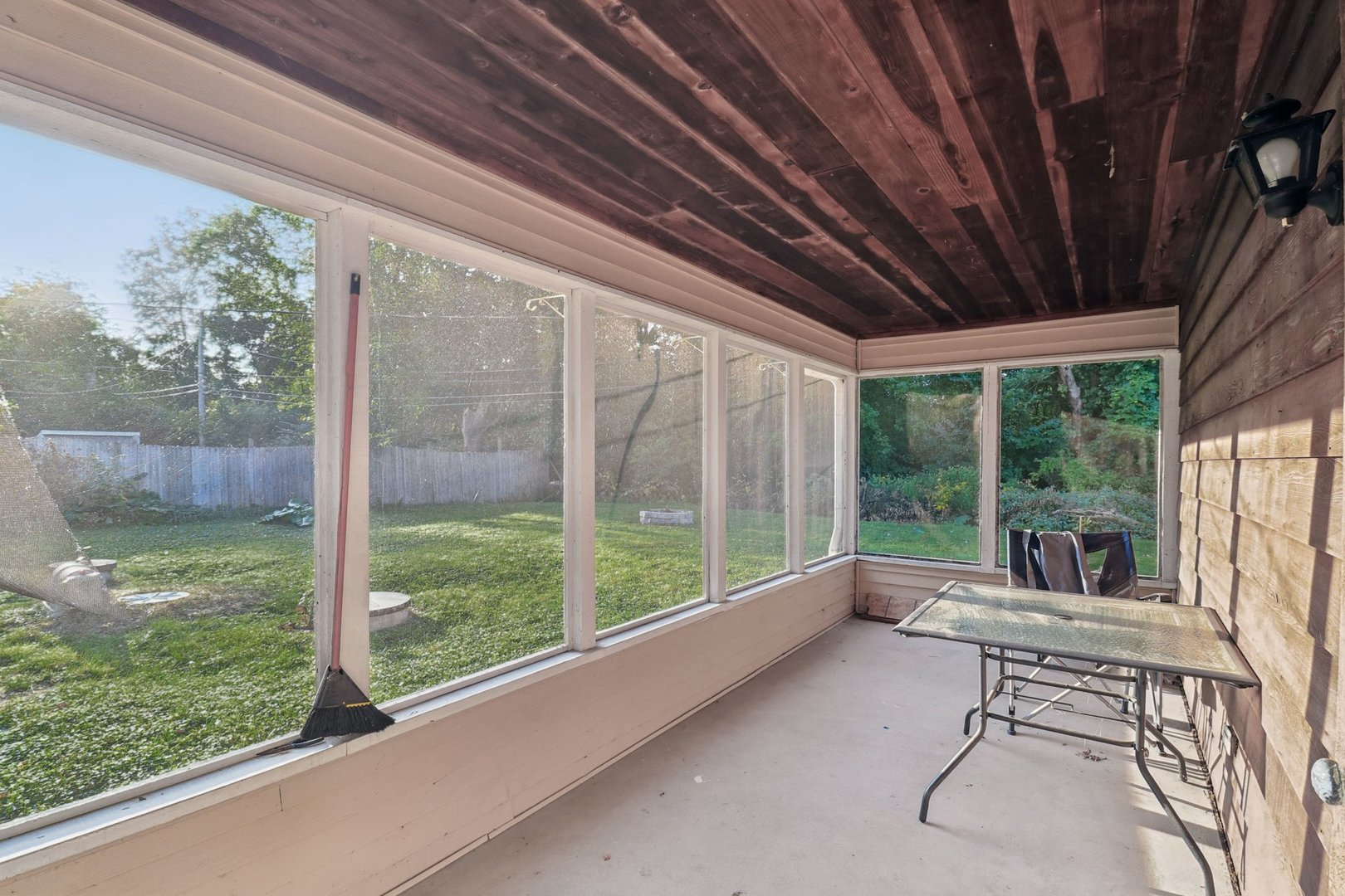 819 Southside Avenue, McHenry, IL 60051