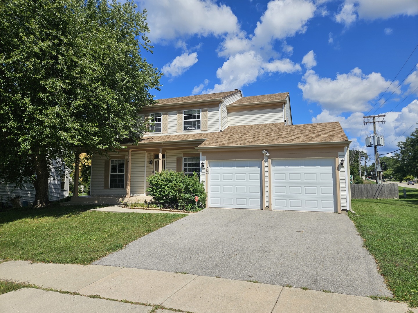 24 Jefferson Lane, Streamwood, IL 60107