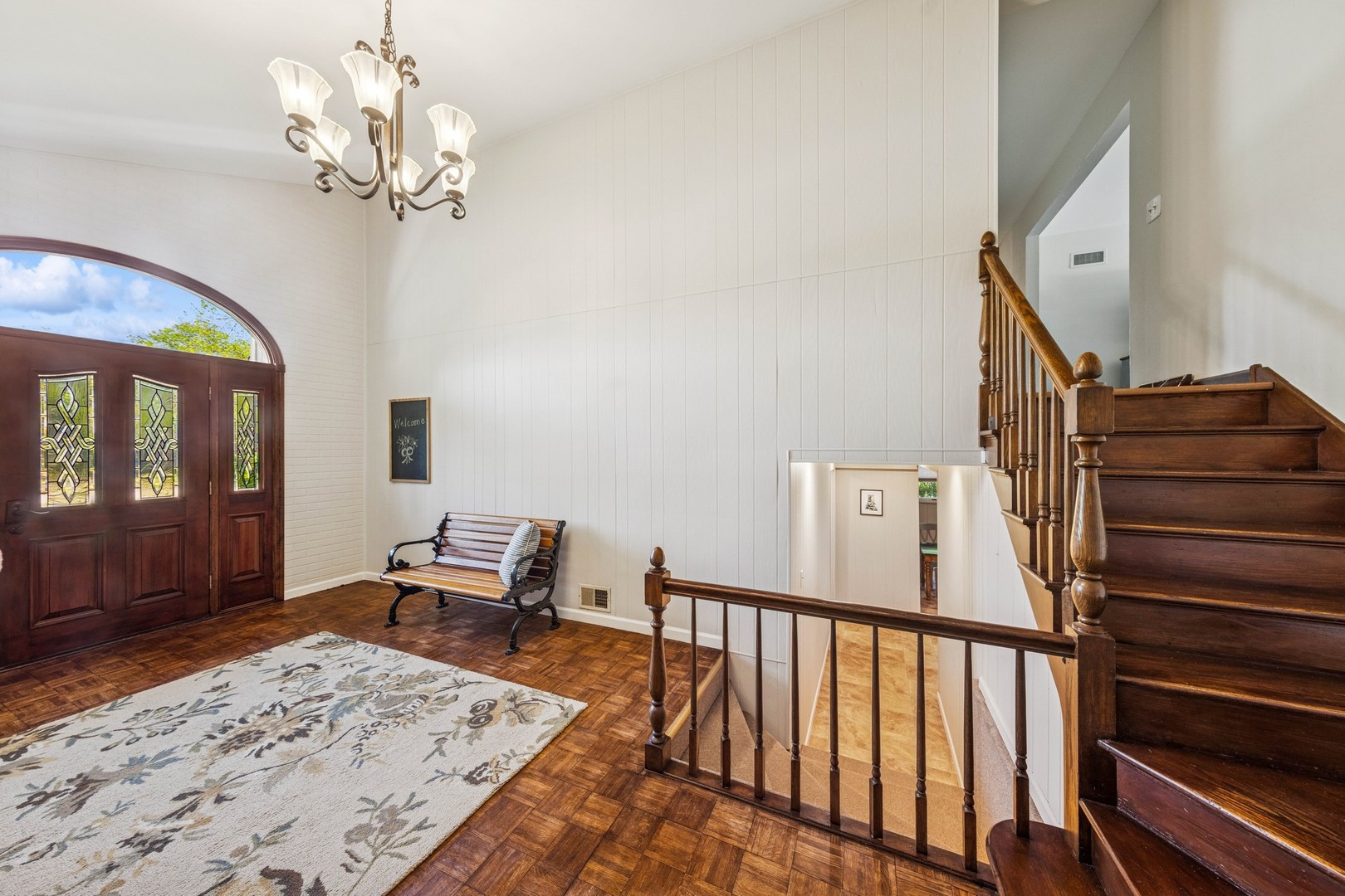 5873 Walnut Avenue, Downers Grove, IL 60516