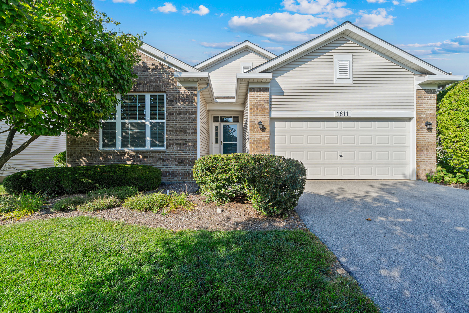 1611 BENZIE Circle, Romeoville, IL 60446