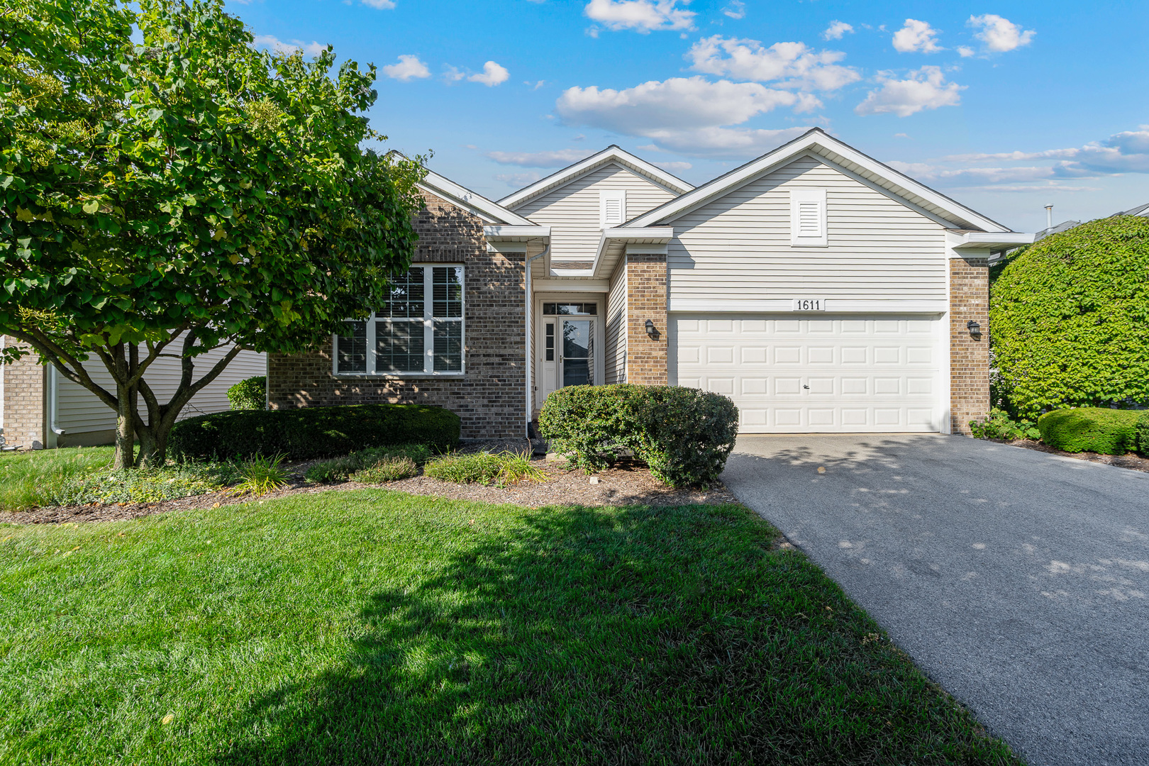 1611 BENZIE Circle, Romeoville, IL 60446