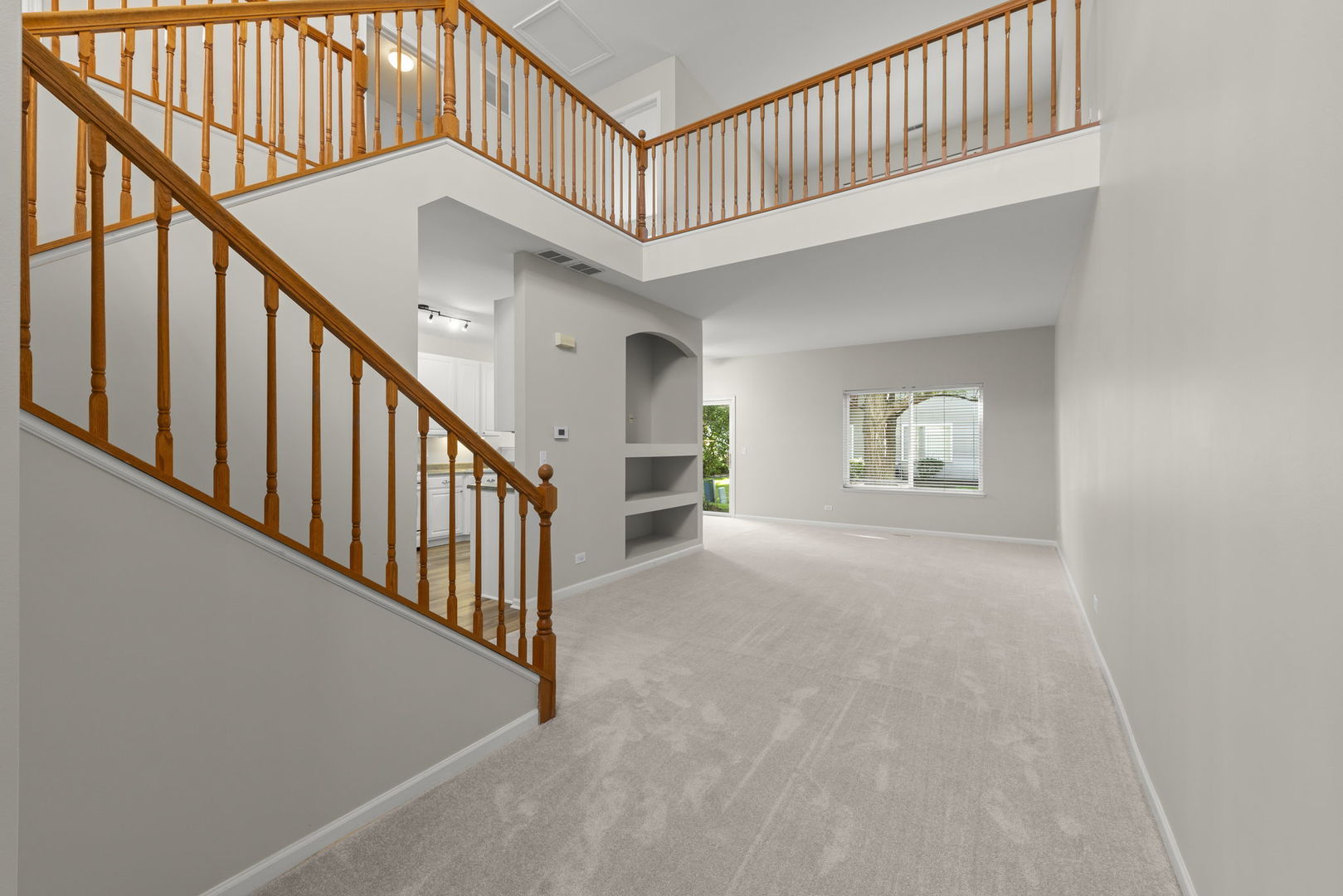 339 Abington Woods Drive, Aurora, IL 60502