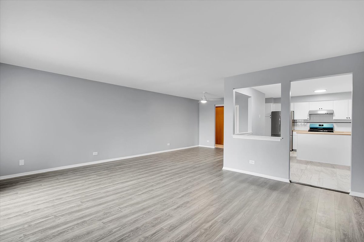 6540 W Irving Park Road #603, Chicago, IL 60634