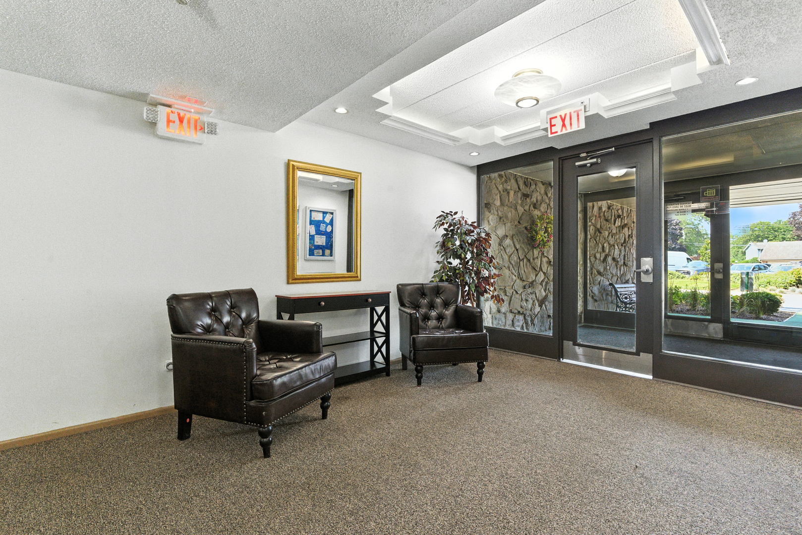1207 S Old Wilke Road #303, Arlington Heights, IL 60005