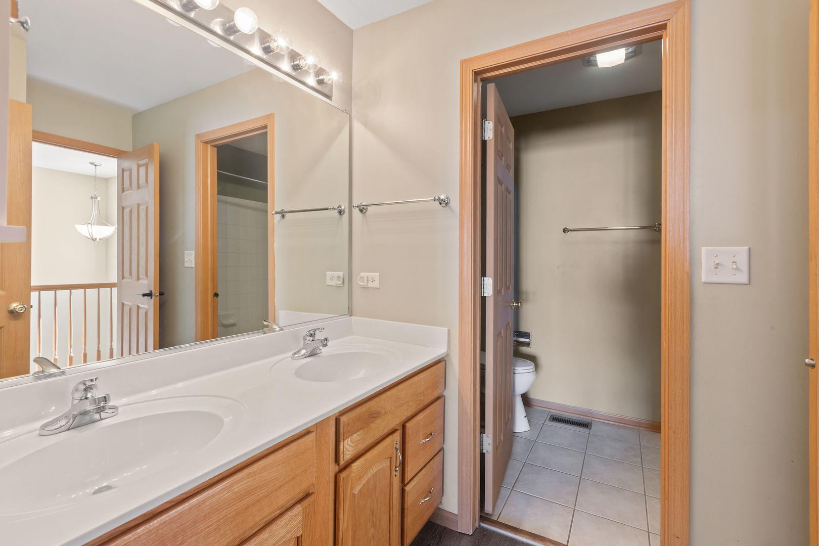 464 Horizon Drive, Bartlett, IL 60103