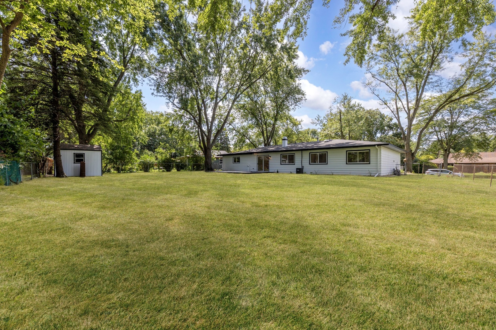 4 Circle Court, Montgomery, IL 60538