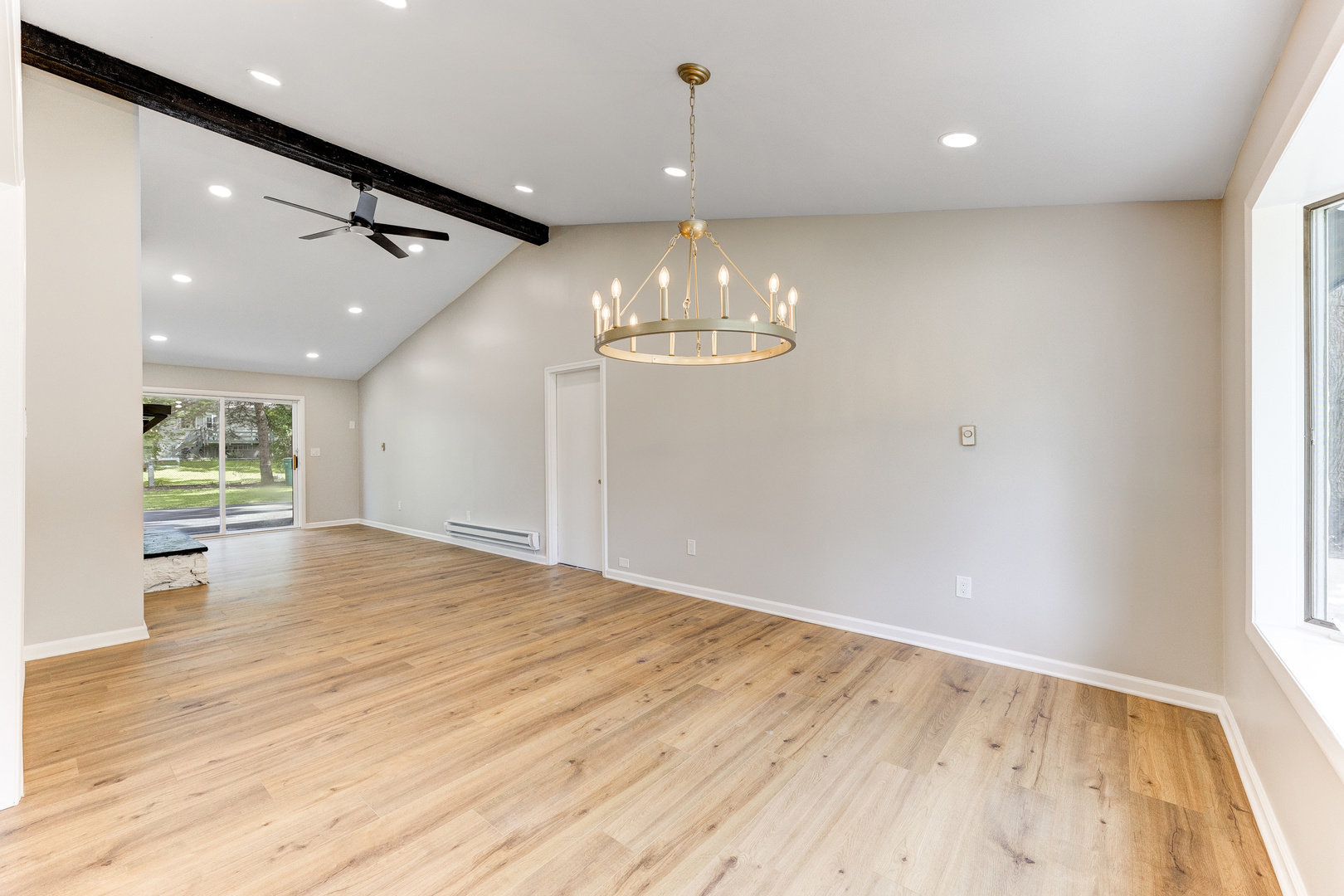 4 Circle Court, Montgomery, IL 60538