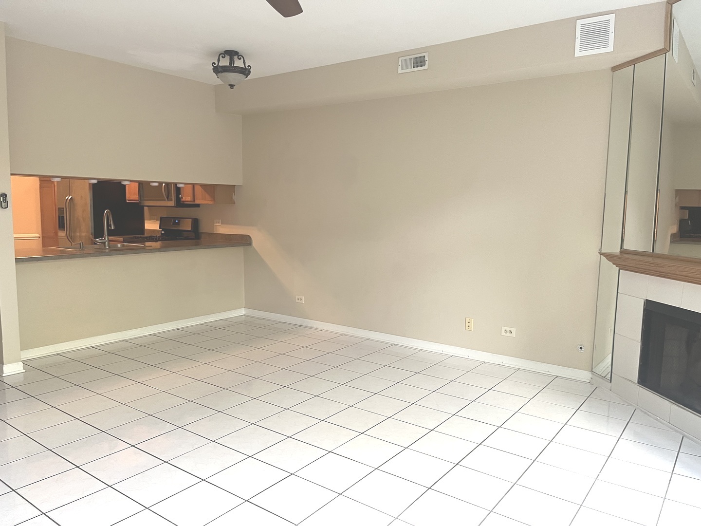 7835 Darien Lake Drive, Darien, IL 60561