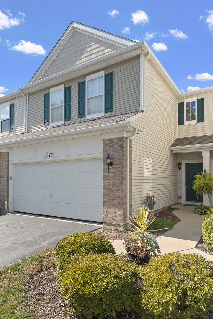 1045 Heron Circle, Joliet, IL 60431