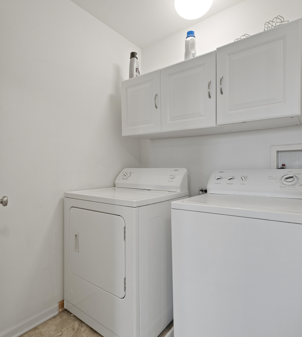 1045 Heron Circle, Joliet, IL 60431